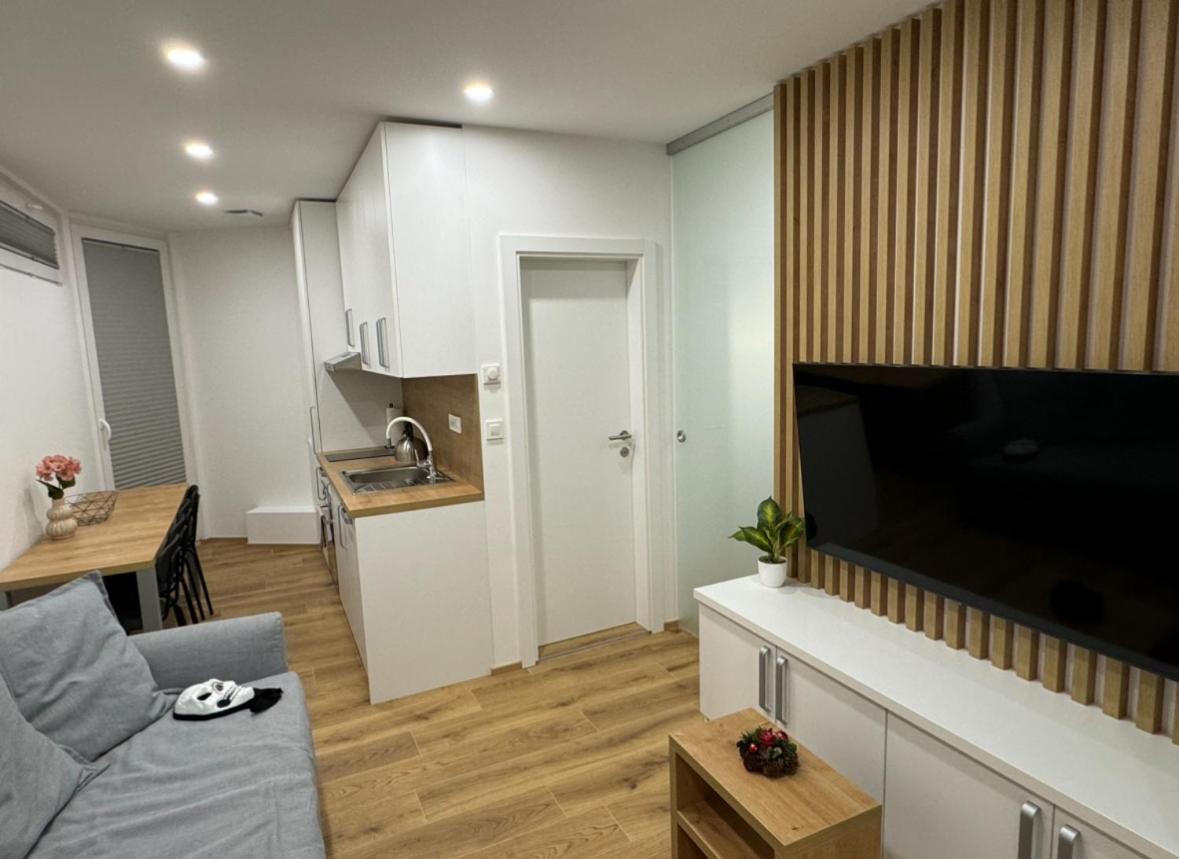 Apartma Tisa Bohinj-No Ouside Windows 외부 사진